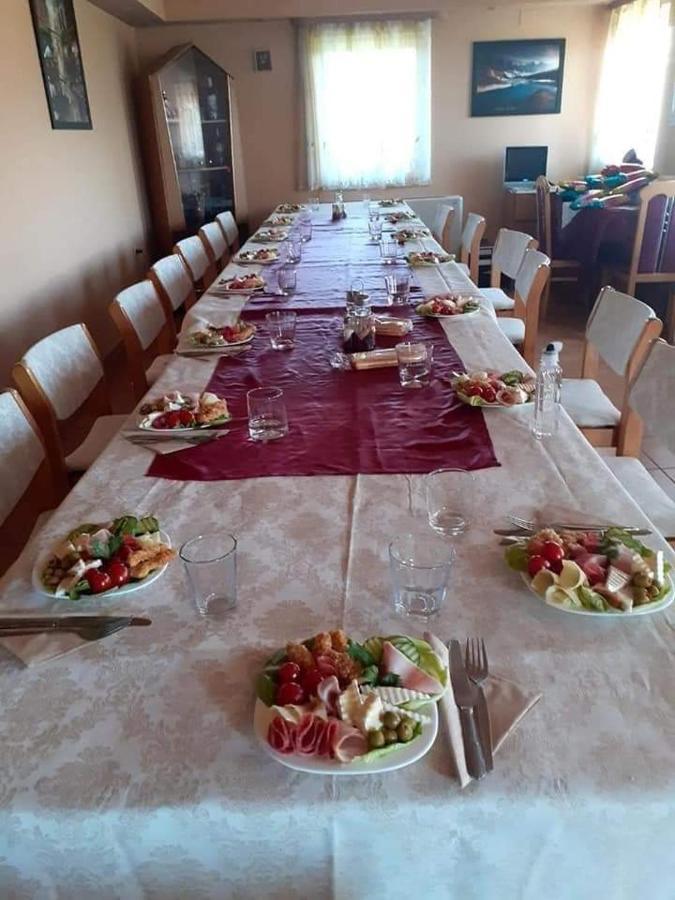Pensiunea Iza Bradu  Buitenkant foto